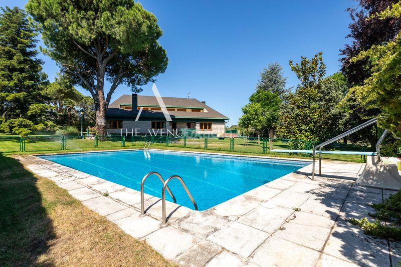 Foto d2fd7c19-07ac-4598-ad15-a755afaca67a. Xalet amb calefacció aparcament piscina a Urbanización Este-Montepríncipe Boadilla del Monte