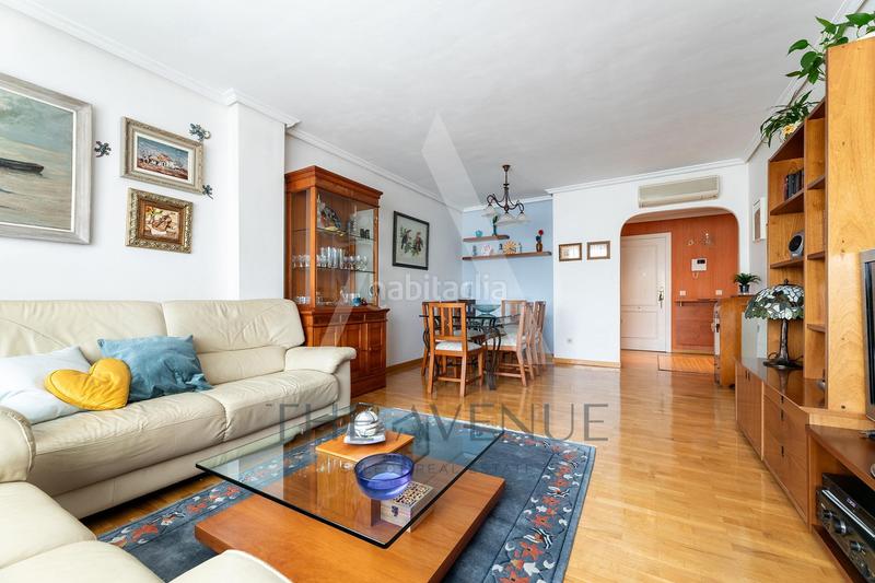 Foto 6a57eafb-3195-47f1-bb0d-0717a72f70ce. Àtic amb calefacció aparcament piscina a Sector B Boadilla del Monte