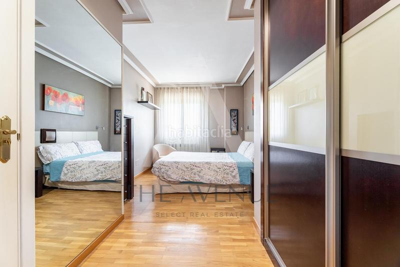 Foto 79168643-d93d-4908-ac85-618ab7fb1b69. Àtic amb calefacció aparcament piscina a Sector B Boadilla del Monte