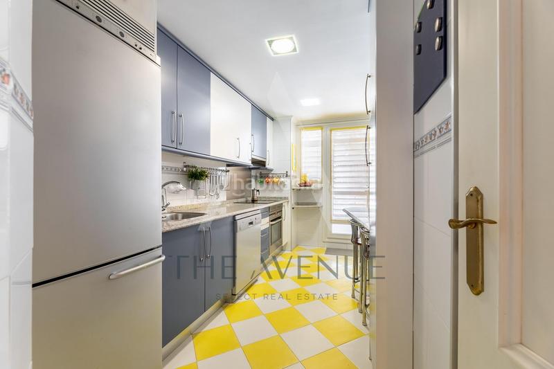 Foto ab3c10f3-b971-4b38-9685-474beb0decea. Àtic amb calefacció aparcament piscina a Sector B Boadilla del Monte