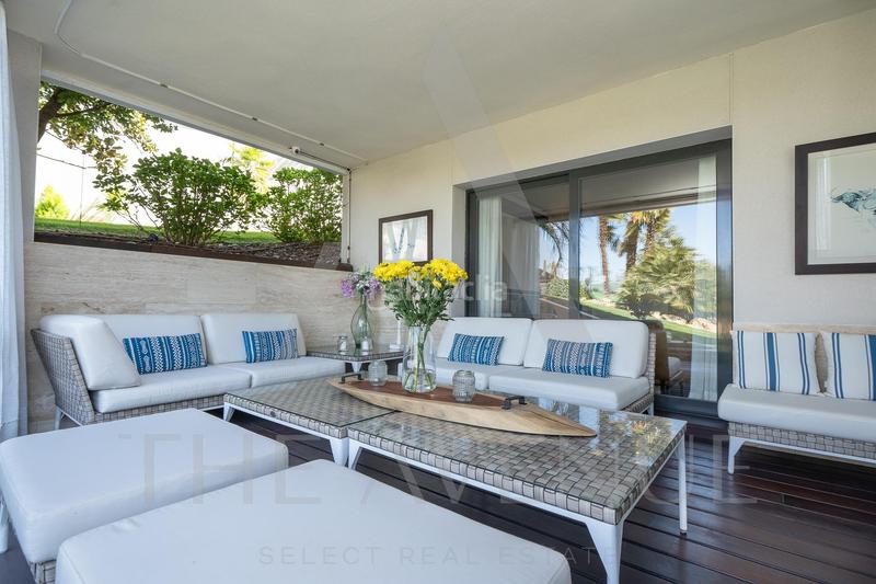 Foto a404a6a1-2ce4-4f3a-94a3-e42f4a17682d. Chalet with parking in Las Lomas Boadilla del Monte