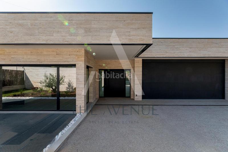 Foto 56c8e985-f665-4a7d-8c42-7caf36cee5c5. Chalet avec parking piscine dans Las Lomas Boadilla del Monte