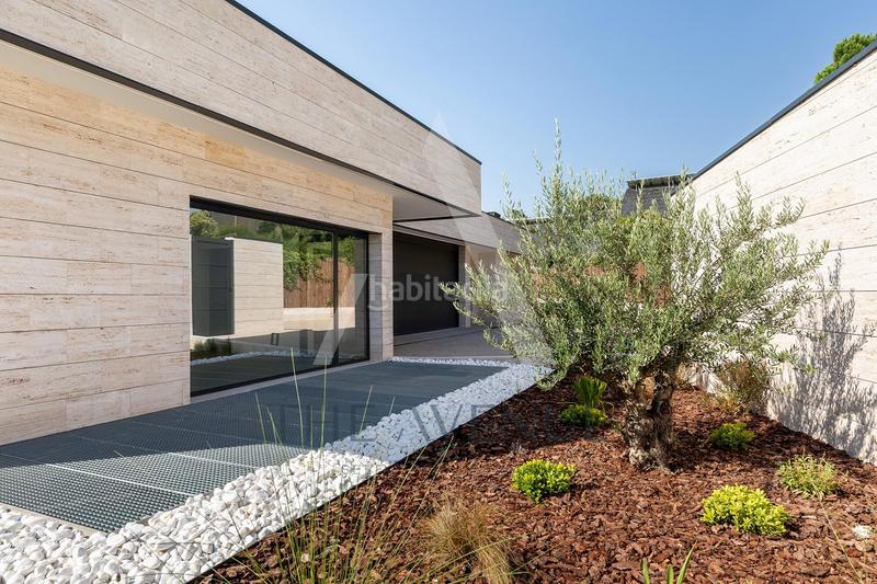 Foto 21cc1a16-9d26-46d5-b1ac-25992eee0a16. Xalet amb aparcament piscina a Las Lomas Boadilla del Monte