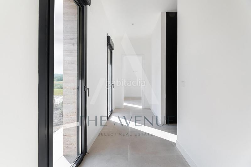 Foto f5335044-e364-4e20-85d1-ee2e28ef5840. Xalet amb aparcament piscina a Las Lomas Boadilla del Monte