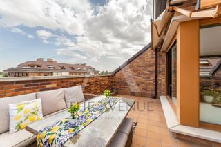 Àtic  Calle alonso de ojeda. Exclusivo ático en boadilla del monte