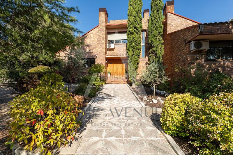 Foto 0cc1f5e6-b053-4531-adcb-9b65cdc1c176. Chalet con riscaldamento parcheggio in Molino de la Hoz Rozas de Madrid (Las)