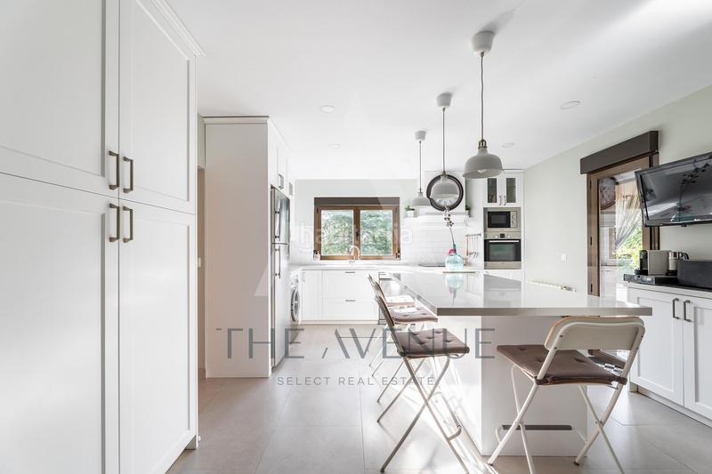 Foto 814667fd-f8e1-479b-bf80-a4b88cbb77a3. Chalet con riscaldamento parcheggio in Molino de la Hoz Rozas de Madrid (Las)