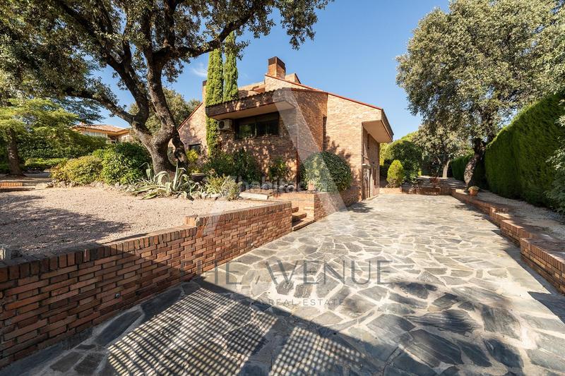 Foto a1693127-85eb-4cc5-bc9c-a756f7b0c434. Chalet con riscaldamento parcheggio in Molino de la Hoz Rozas de Madrid (Las)