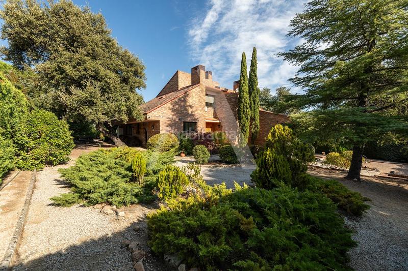 Foto a59ae0c4-3cb8-44e1-aa59-eaaec24028aa. Chalet con riscaldamento parcheggio in Molino de la Hoz Rozas de Madrid (Las)