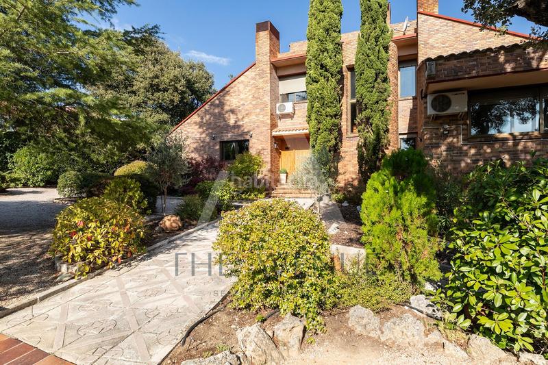 Foto bbb2797d-3477-4e48-ae7e-ea74393d5ba0. Chalet con riscaldamento parcheggio in Molino de la Hoz Rozas de Madrid (Las)