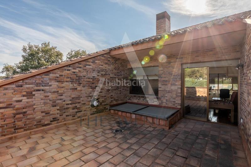 Foto f95715f4-cb1f-4cf4-9833-3e630f494b06. Chalet con riscaldamento parcheggio in Molino de la Hoz Rozas de Madrid (Las)