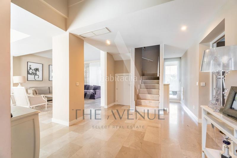 Foto 5da0bca6-69c1-4506-bae2-6c5f8724168f. Reihenhaus mit heizung parking pool in Los Satélites-Roza Martín Majadahonda