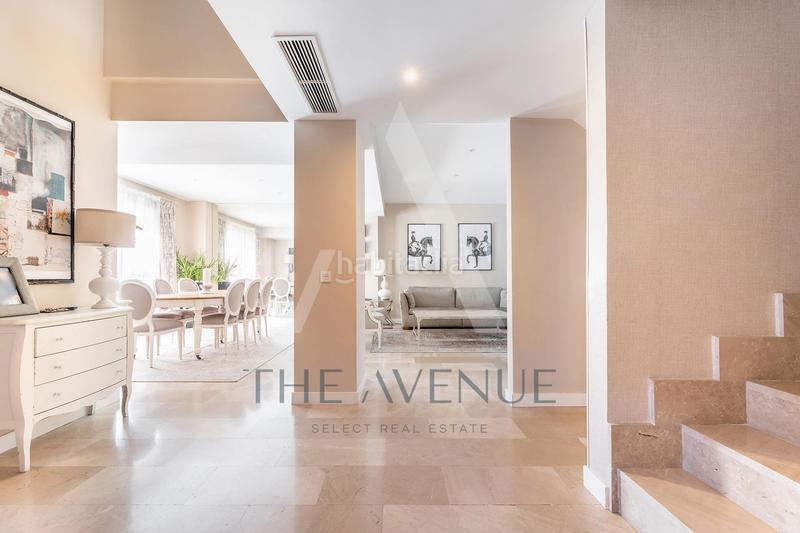 Foto d5324c3c-bfe1-4a04-9c8d-c73a3be65060. Reihenhaus mit heizung parking pool in Los Satélites-Roza Martín Majadahonda