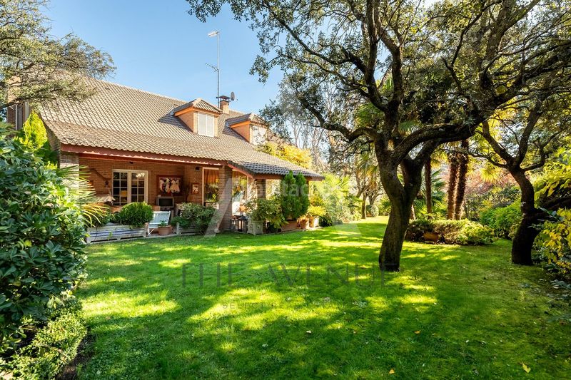 Foto a4928712-4915-41f2-9ad3-40e9f04c2fb5. Casa amb calefacció aparcament piscina a Molino de la Hoz Rozas de Madrid (Las)