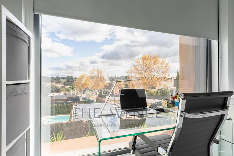 Foto ecd95eaf-f924-44e6-a0fe-cab2f5cd881f. Chalet con parcheggio piscina in Valdecabañas Boadilla del Monte