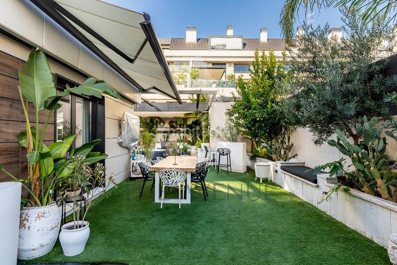 Foto 97e819ba-bce6-4d66-bbc7-9066a27662cb. Duplex avec parking dans Valenoso Boadilla del Monte