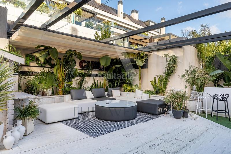 Foto fd555fac-7372-4742-8568-41a29a2afcf2. Duplex avec parking dans Valenoso Boadilla del Monte