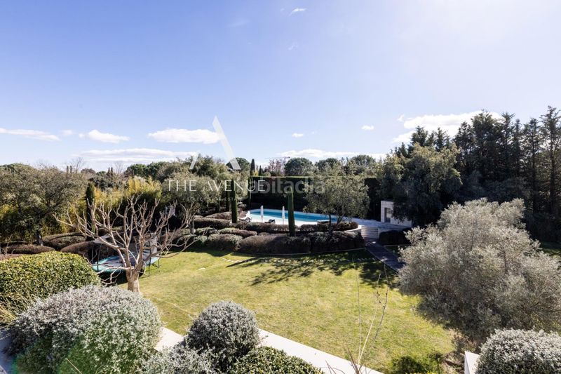 Foto 917d97d4-1ef0-4b40-8bc6-384d9cdda0e0. Chalet with heating parking pool in La Finca Pozuelo de Alarcón