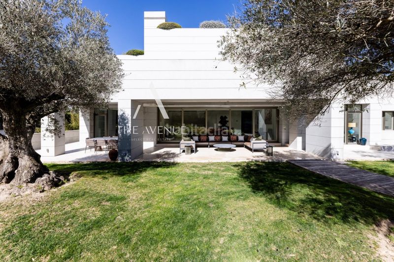 Foto dde9771d-d5b9-44c6-be17-c0663460e7d3. Chalet with heating parking pool in La Finca Pozuelo de Alarcón