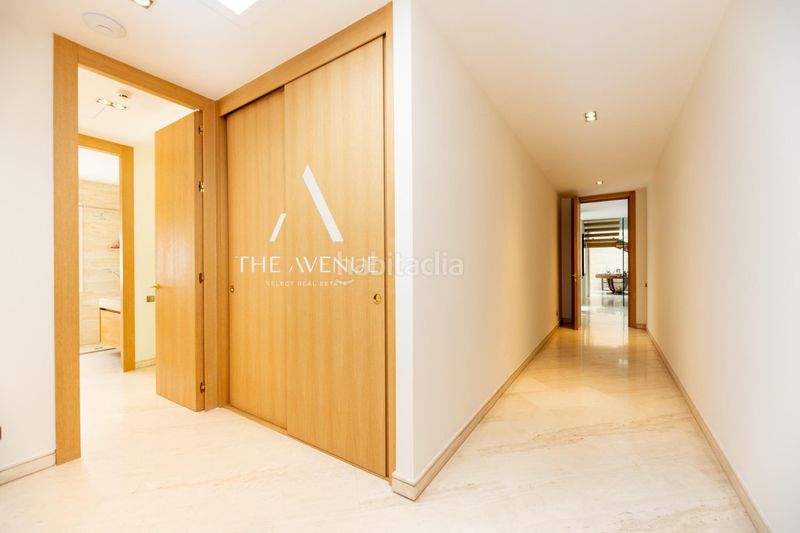 Foto f21863a8-5e0a-488a-9842-6874f332e1f6. Chalet with heating parking pool in La Finca Pozuelo de Alarcón
