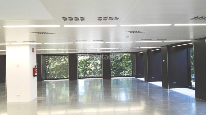 Foto 4cbdf642-e65f-4b3c-8f94-a8101a3c0877. Rent office space with heating in Barri de les Corts Barcelona