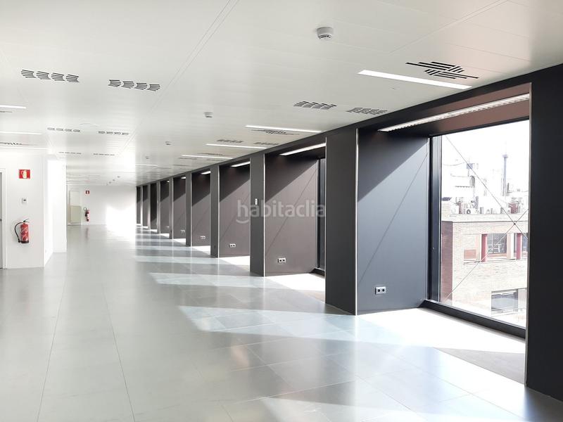 Foto e3c4c452-7433-4e92-a06e-2dfbab4f3da5. Rent office space with heating in Barri de les Corts Barcelona
