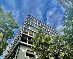 Lloguer Oficina a Carrer de berlín 14. Oficina reformada, diáfana con office de 390 m2 para entrar a tr