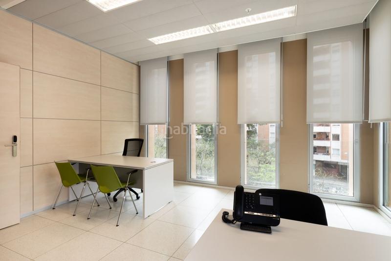 Foto 442abd33-7b3a-478b-8e9b-29fd1724bfcd. Rent office space with heating in Santa Eulàlia Hospitalet de Llobregat (L´)