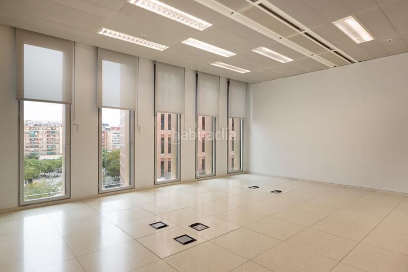 Foto 69fb8a7f-e6d4-4b9c-9295-1f3b9fe4921b. Rent office space with heating in Santa Eulàlia Hospitalet de Llobregat (L´)