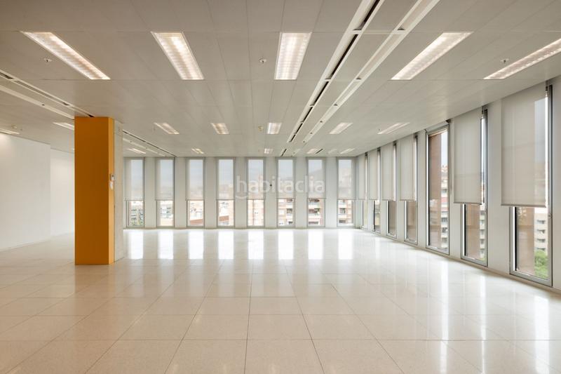 Foto ba4593fa-3bdb-42bc-9cbd-009710880430. Lloguer oficina amb calefacció a Santa Eulàlia Hospitalet de Llobregat (L´)