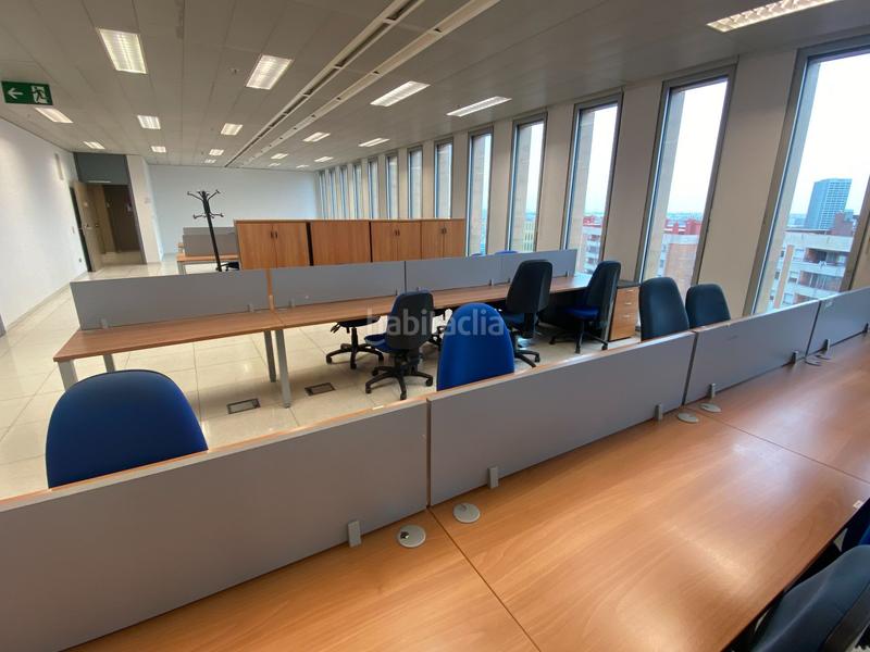 Foto 63c3bcd8-3446-4cdf-8380-25fb3d77cebf. Location bureau avec chauffage dans Santa Eulàlia Hospitalet de Llobregat (L´)