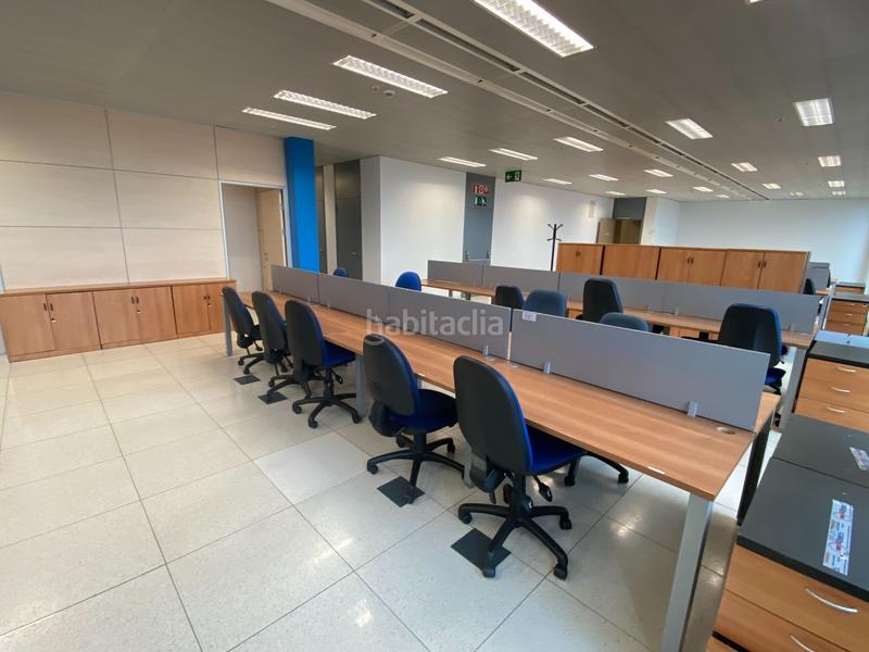 Foto 57ef2354-a52f-4a1b-8fca-69b3a4ef8c8e. Rent office space with heating in Santa Eulàlia Hospitalet de Llobregat (L´)