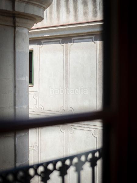 Foto 7432ded4-adca-456a-bab5-d89e8a21c953. Lloguer pis amb calefacció a Gòtic Barcelona