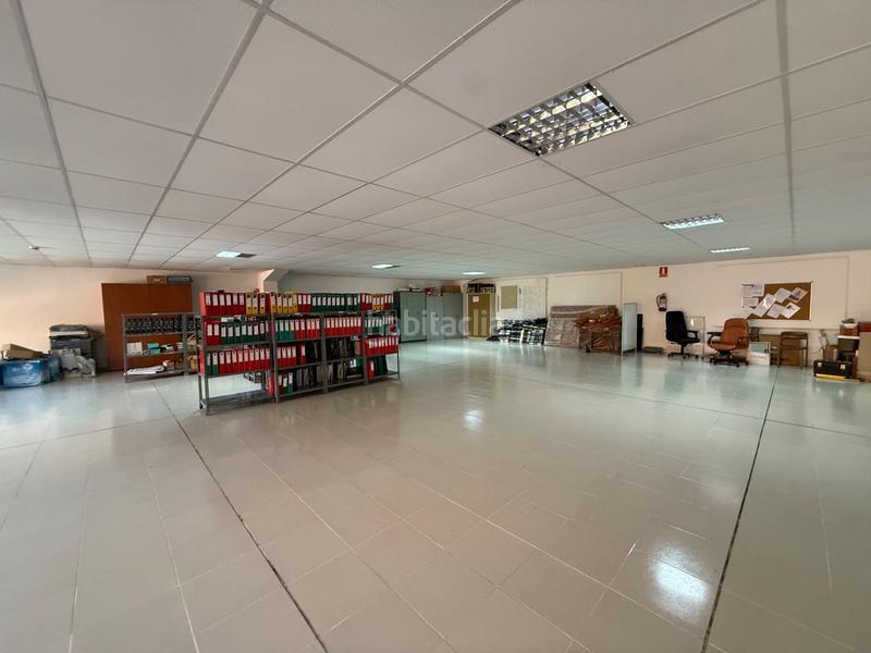 Foto b961a63d-cfc2-49c4-bd6d-0ed67cbeb07e. Miete büro in El Remei Badalona