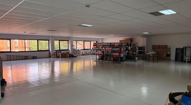 Foto f64fa798-474c-40ea-aba4-2d9005db61bd. Miete büro in El Remei Badalona