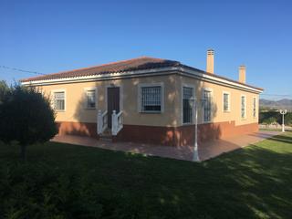 Chalet in Torrealvilla. Chalet en venta en ctra. caravaca, 5 dormitorios.