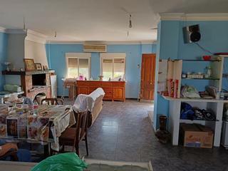 Haus  Real. Casa en venta en aguaderas, 4 dormitorios.