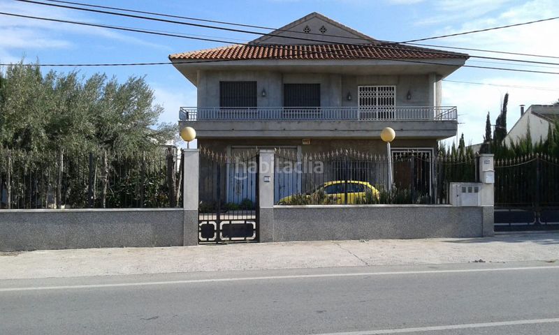 Foto 93a030ce-f1bf-4ce1-b281-e9d99417bcb4. Xalet amb aparcament a Santomera