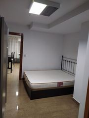 Lloguer Apartament  Murillo. Apartamento en alquiler en centro, 1 dormitorio.