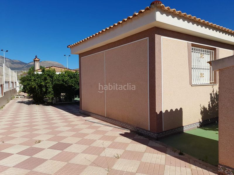 Foto 22a75c95-7904-436f-b05b-9467bbf27e99. Xalet amb calefacció aparcament piscina a Moralet Alicante