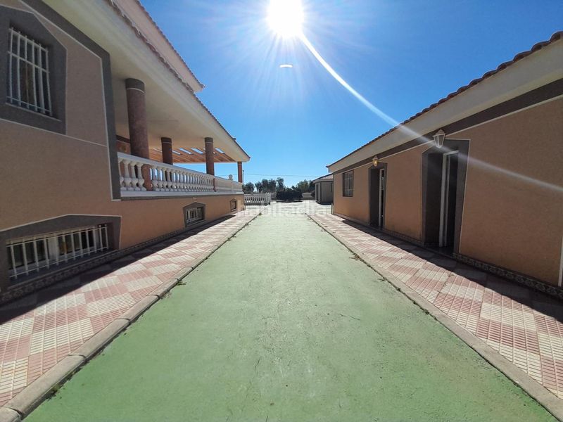 Foto ac47eecf-47b0-46cc-b442-e24f1b9b9042. Xalet amb calefacció aparcament piscina a Moralet Alicante