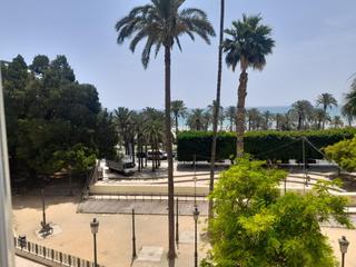 Appartement à Casco Antiguo - Sta. Cruz - Ayuntamiento. Pisazo en playa postiguet