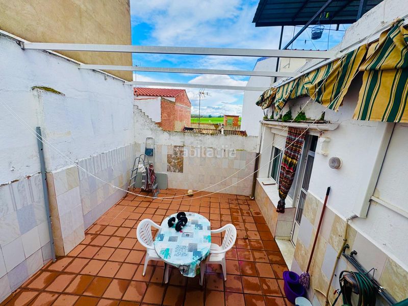 Foto c35d9f40-ebcb-4258-858d-b30421078db8. Casa adosada en Este Mérida