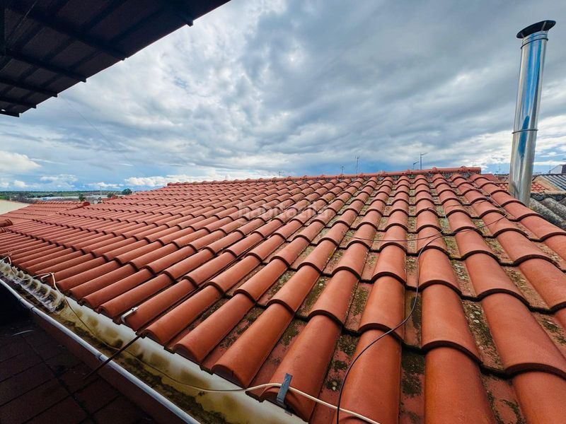 Foto bf0b3045-25ca-4e10-9394-e406202f2fa4. Casa adossada amb calefacció aparcament a Este Mérida