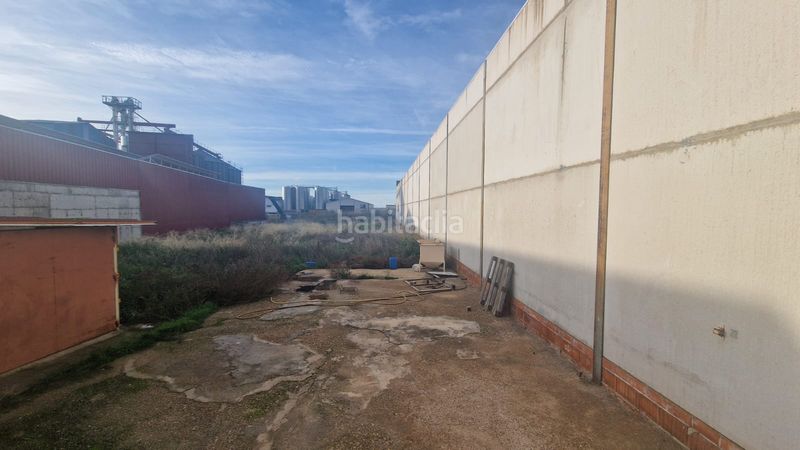 Foto 07504f96-81b2-423f-95d6-a36e72f45cb0. Industrial plot in calle cáceres 28 in Arroyo de San Serván
