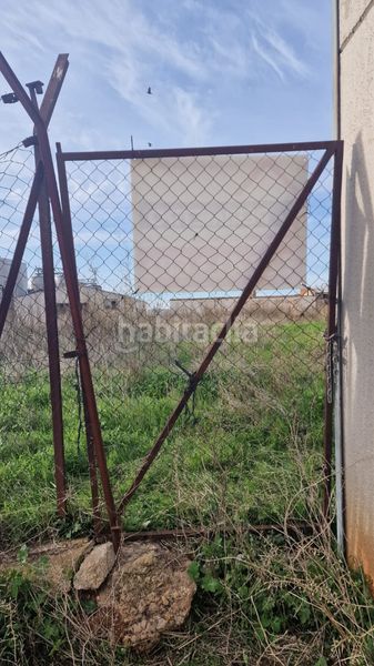 Foto 103d2a7e-62da-48bd-94b4-5c0cd5cb809a. Industrial plot in calle cáceres 28 in Arroyo de San Serván