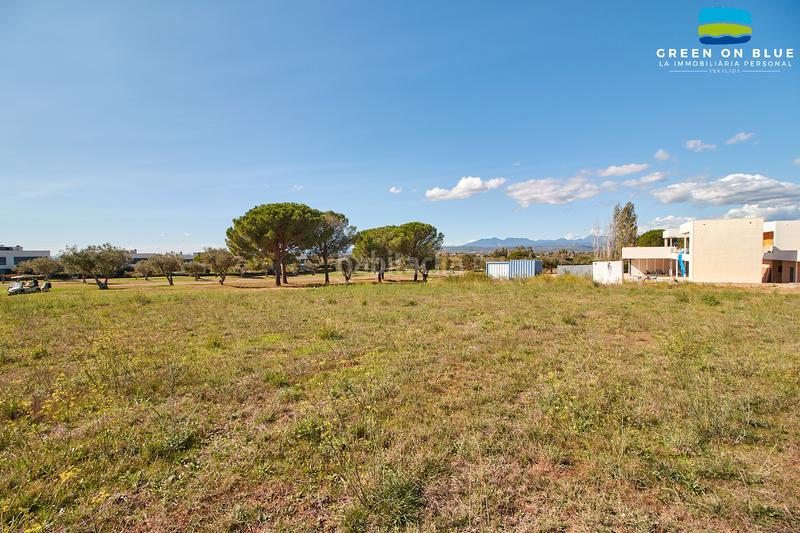 Foto 367af9d2-6e20-4d67-8a99-c0084640901e. Terreny residencial a carrer felip l'ardit 2 a Peralada