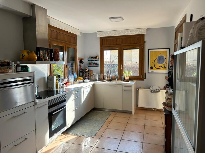 Foto 7298a706-7dbe-4705-926b-180f82f482c2. Chalet con camino parcheggio piscina in Peralada