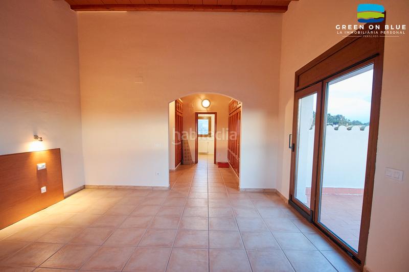 Foto 680285c4-6262-41b3-a5a5-65a3cdf608ff. Chalet casa en excelente condición a golf en Peralada