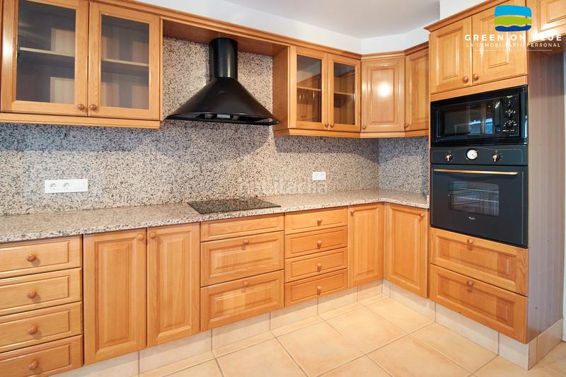 Foto f9512505-3f88-437d-bfe8-19ebe884d6b7. Chalet casa en excelente condición a golf en Peralada